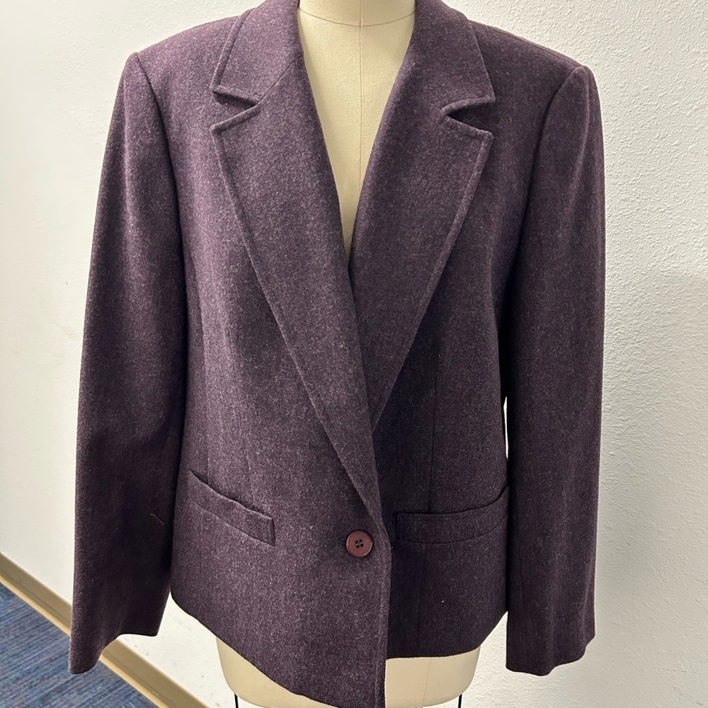 Vintage 
Pendleton Purple Blazer with Notched Lapels and Wool-Blend Fabric